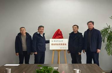 2f2591c118ac1e88e1e7ab1c22835a7d