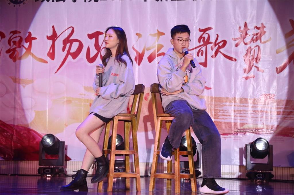 图三