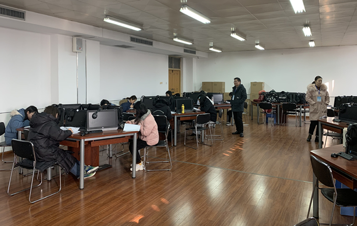 外国语学院以人为本统筹做好疫情防控和期末考试