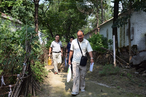 我校组队赴皖北乡村走访慰问家庭经...