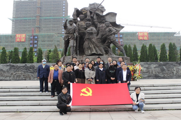 http://www.fynu.edu.cn/__local/C/BB/A4/4C3AC7DF6347EE5D2612858F943_E9C3E210_1F0C5.jpg